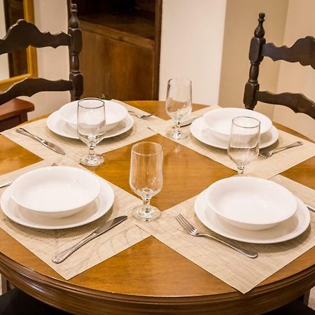 Classy 2 Bedroom Apartment Near Acropolis & Metro Athena Bagian luar foto