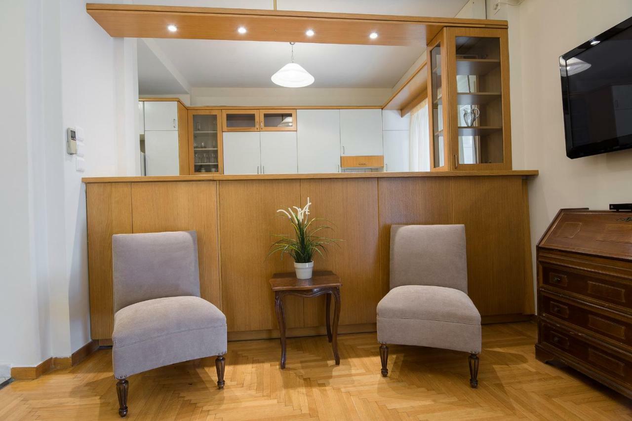 Classy 2 Bedroom Apartment Near Acropolis & Metro Athena Bagian luar foto