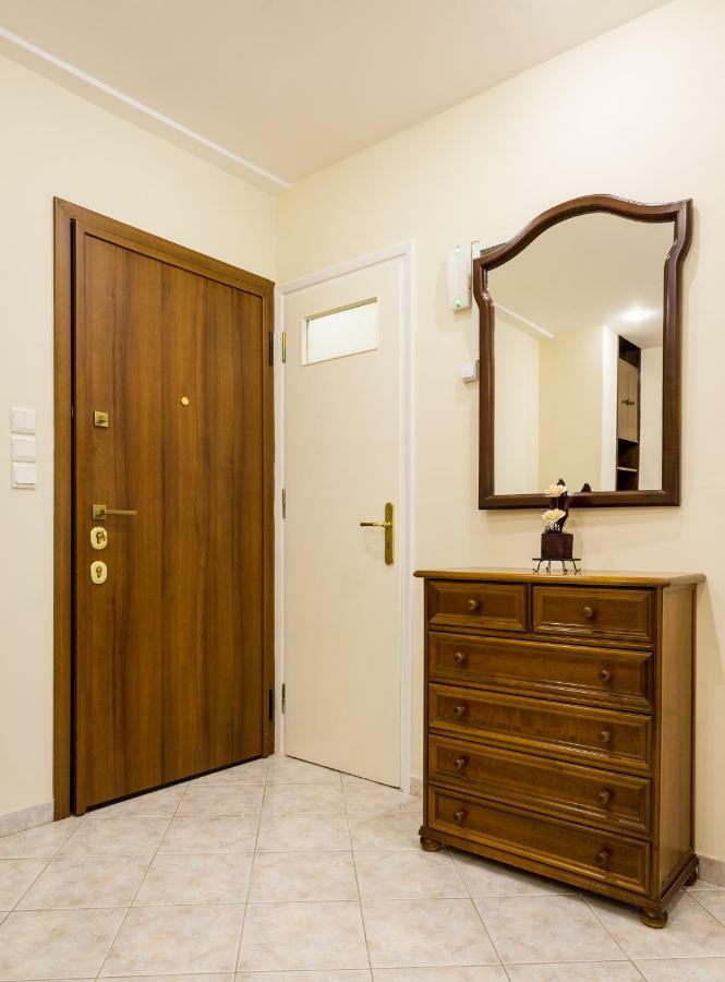 Classy 2 Bedroom Apartment Near Acropolis & Metro Athena Bagian luar foto